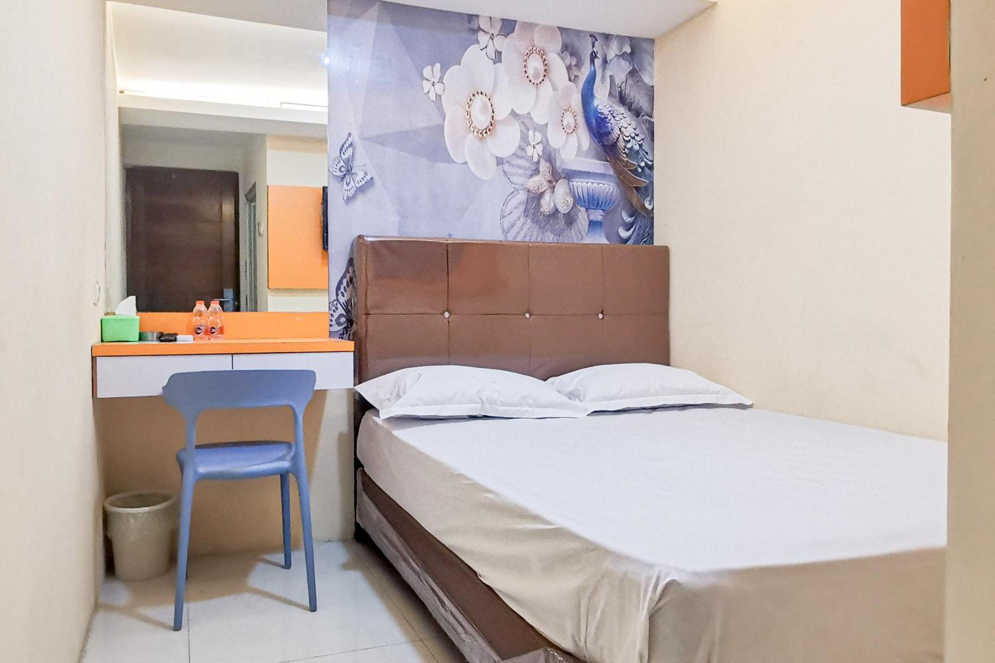 Tng Hotel Redpartner Jakarta Luaran gambar